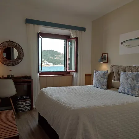 Cap D'or - Children Only From 16 Years Old